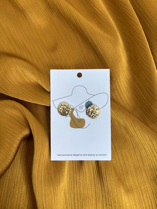 Gold small disc earrings