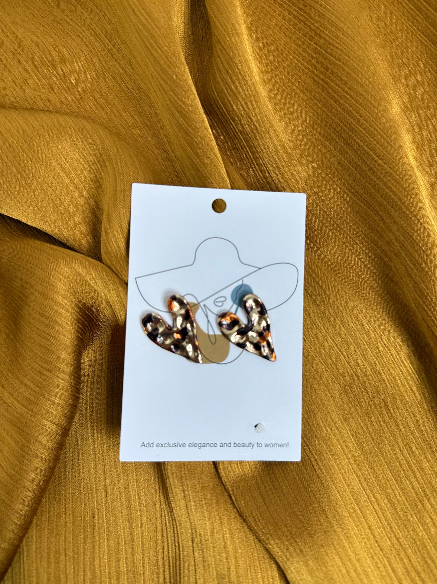 Leopard print heart earings