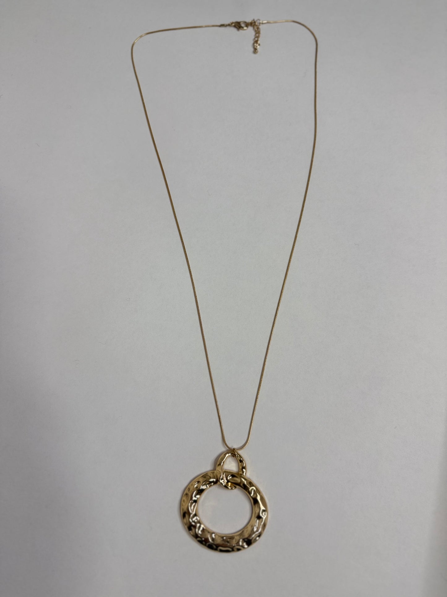 large circle pendent necklace