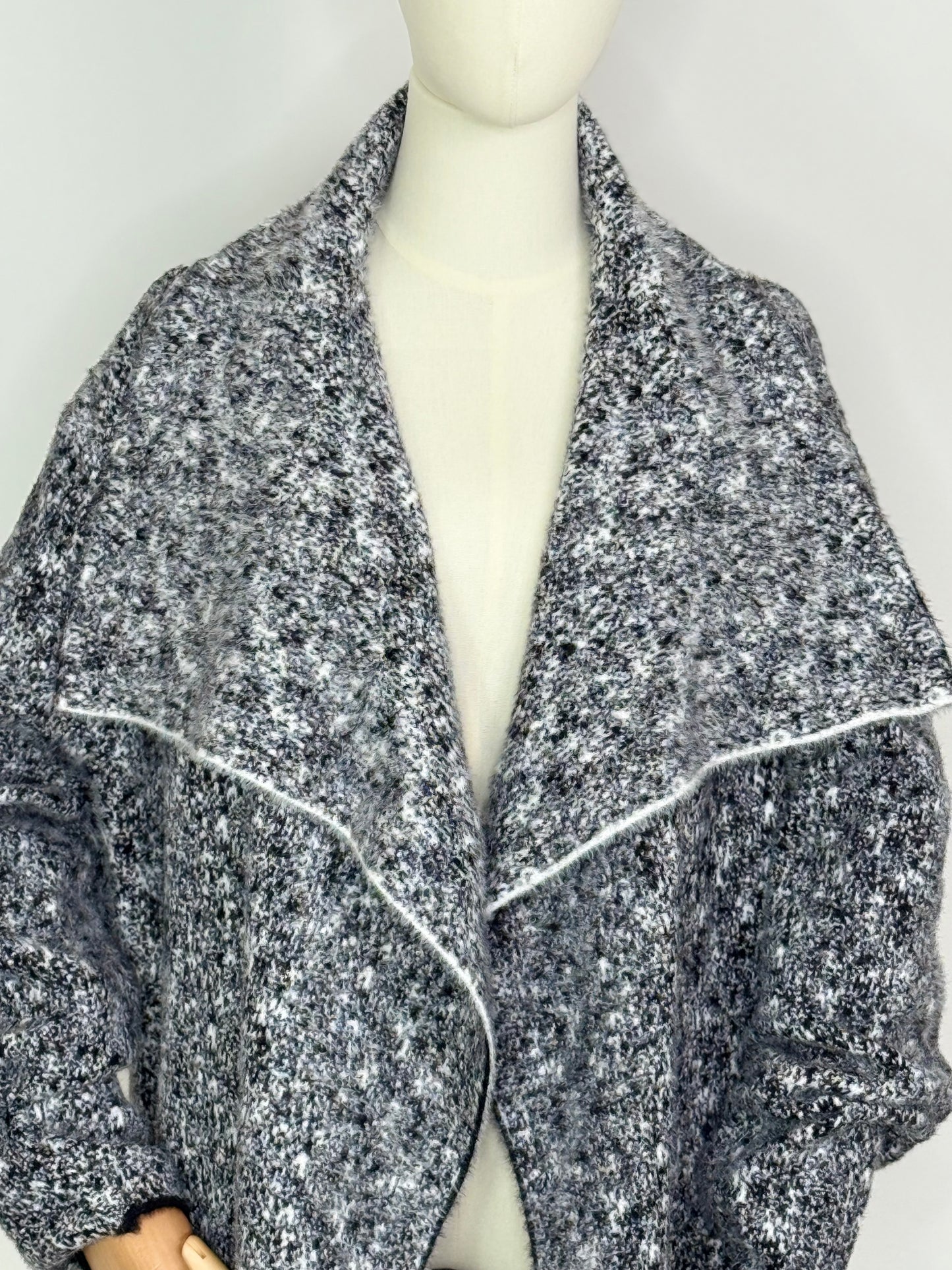 Wendy Waterfall coat Black and White